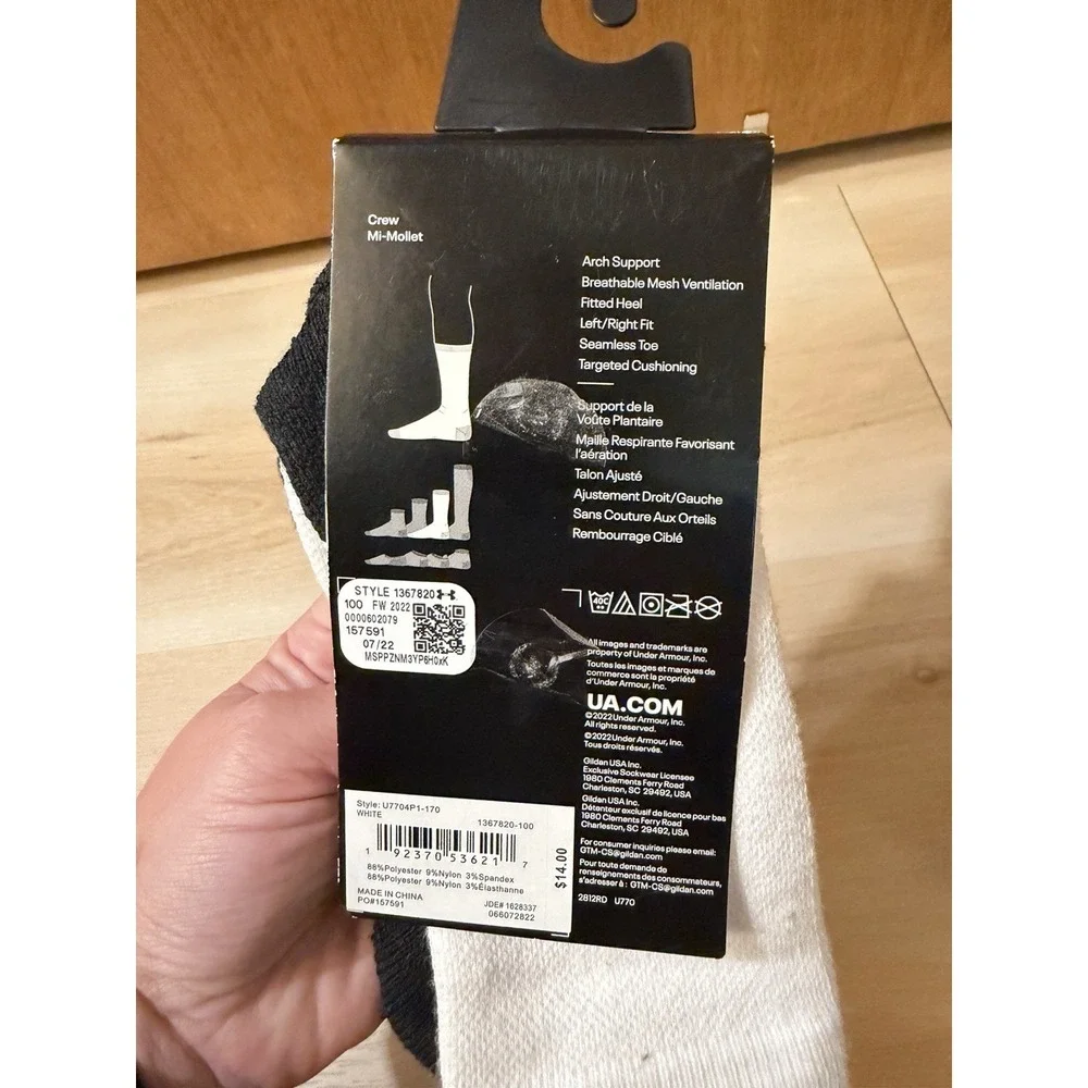 Under Armour UA TEAM Cushioned CREW Socks WHITE Unisex Men's 7-8.5, Womens 6-10